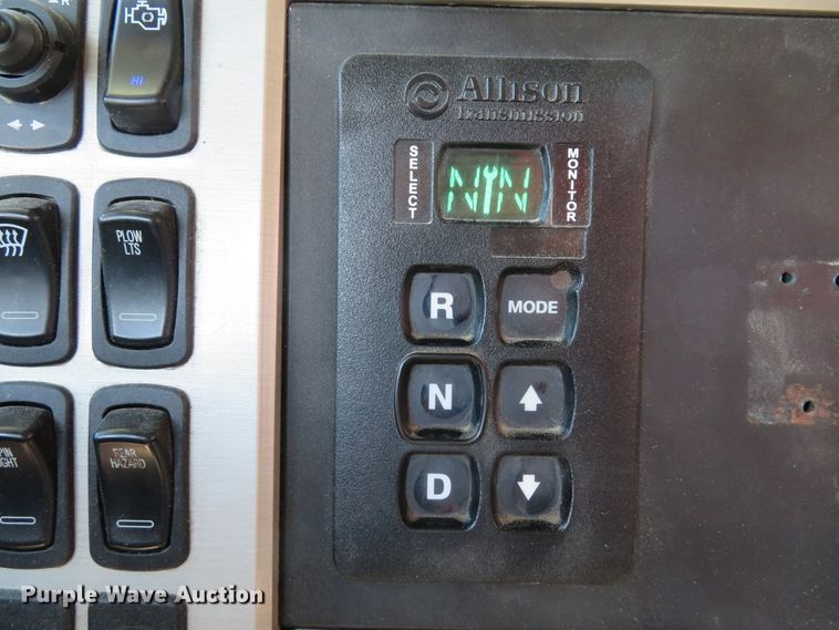 image for item DI2139 2011 Mack GU713 dump truck