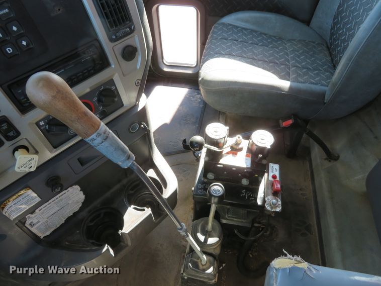 image for item DI2139 2011 Mack GU713 dump truck