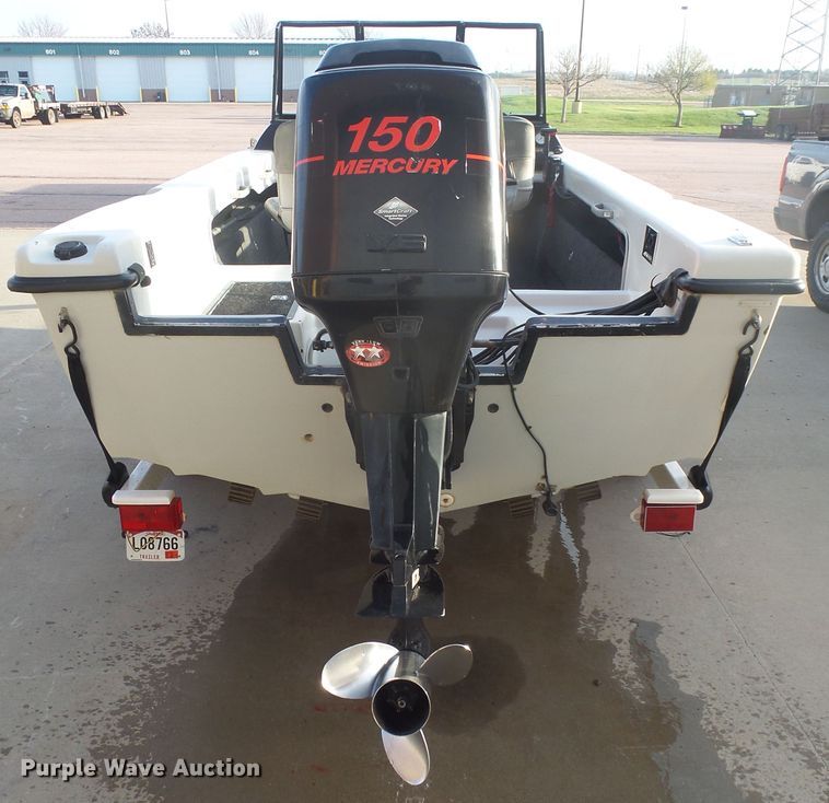 image for item EF9626 1995 Warrior V177 Eagle  boat