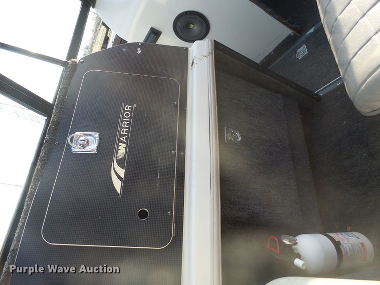 image for item EF9626 1995 Warrior V177 Eagle  boat