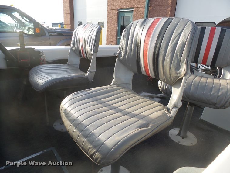 image for item EF9626 1995 Warrior V177 Eagle  boat