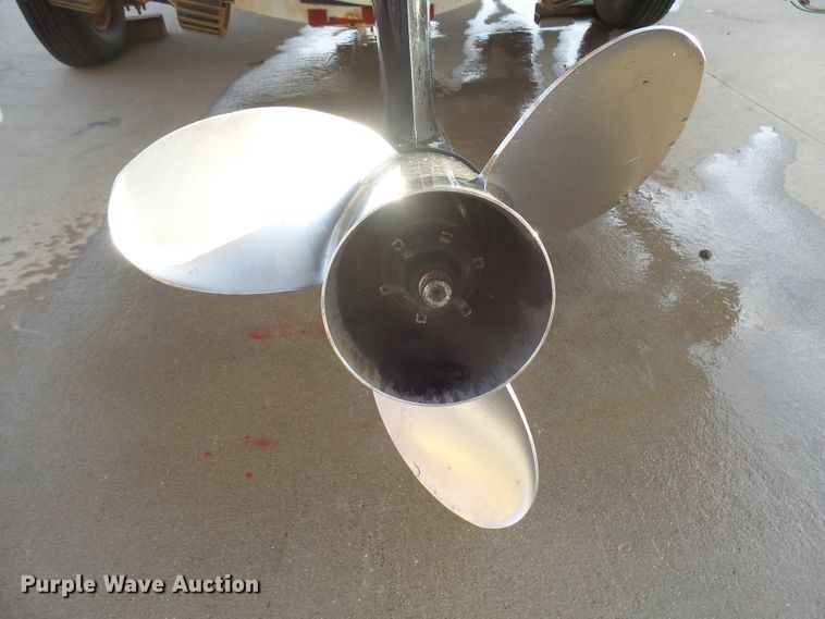 image for item EF9626 1995 Warrior V177 Eagle  boat