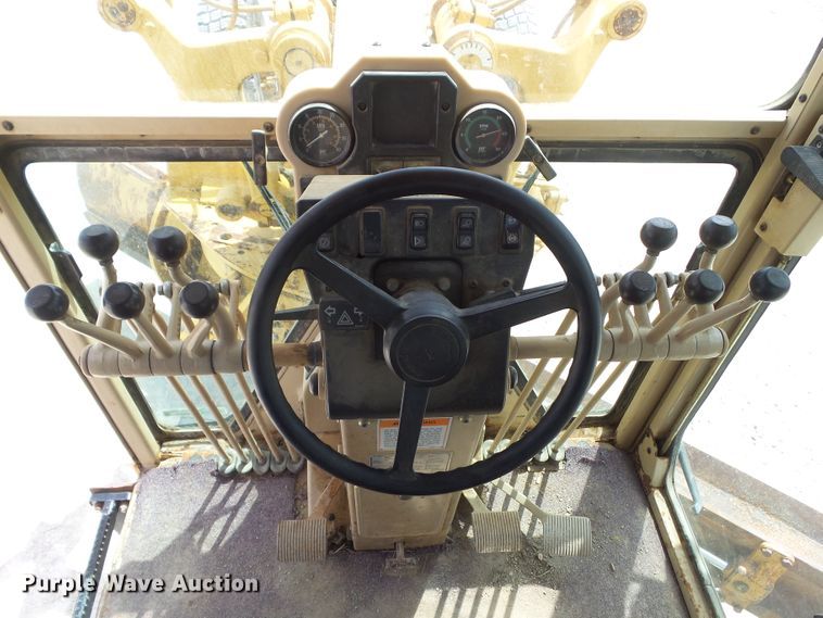 image for item EM9971 1997 Caterpillar 140H VHP motor grader