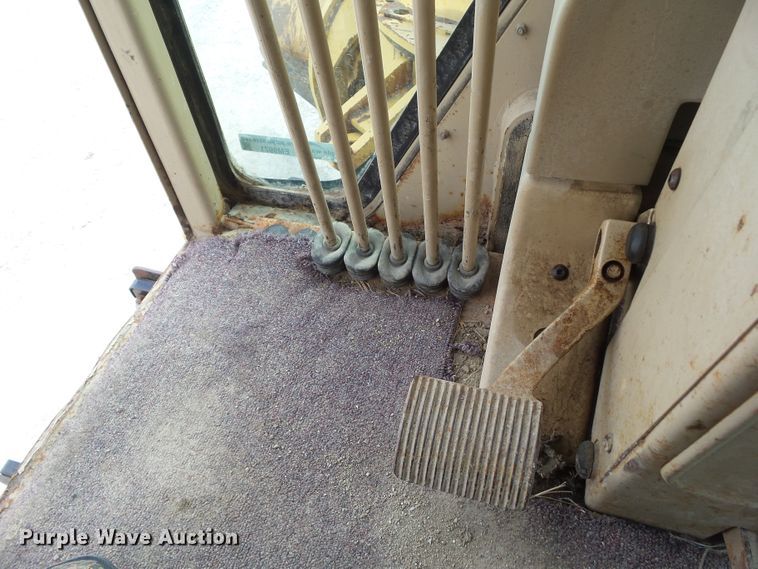 image for item EM9971 1997 Caterpillar 140H VHP motor grader