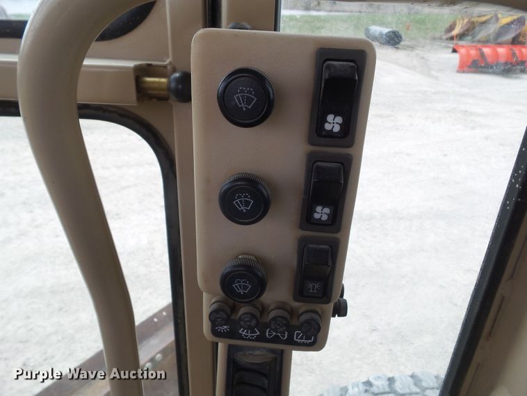 image for item EM9971 1997 Caterpillar 140H VHP motor grader