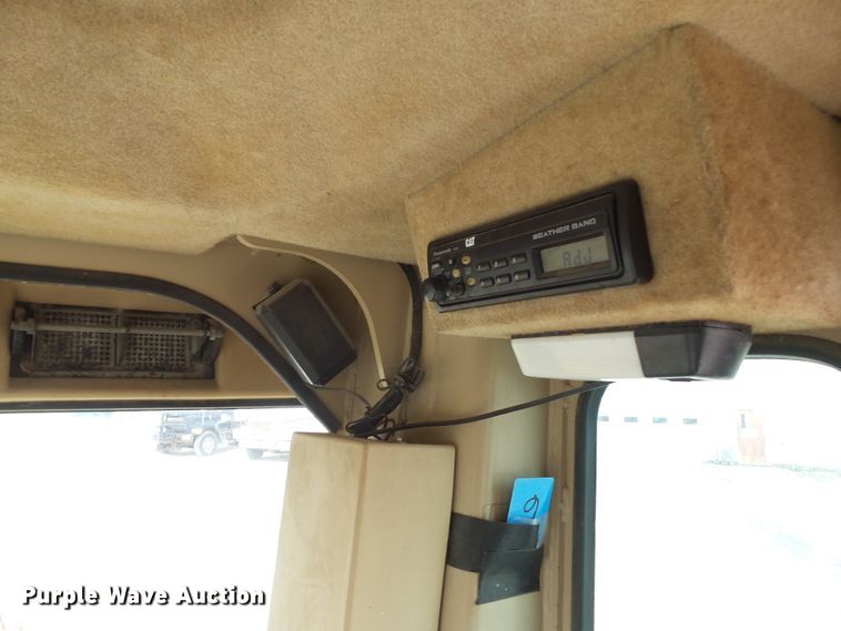 image for item EM9971 1997 Caterpillar 140H VHP motor grader