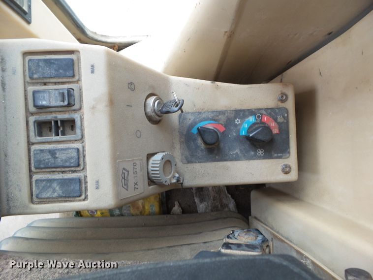 image for item EM9971 1997 Caterpillar 140H VHP motor grader