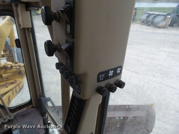 image for item EM9971 1997 Caterpillar 140H VHP motor grader