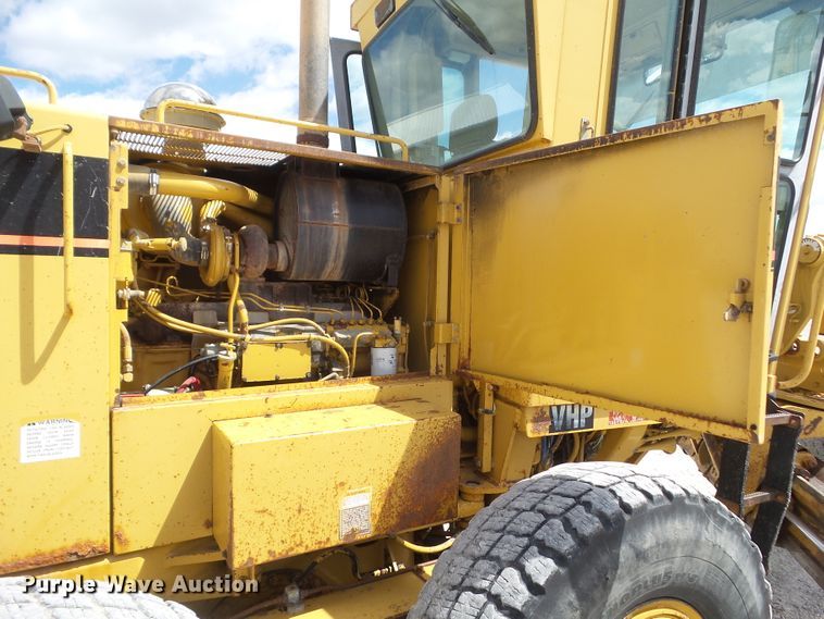 image for item EM9971 1997 Caterpillar 140H VHP motor grader