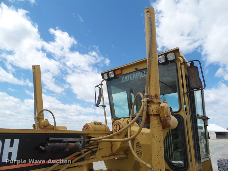 image for item EM9971 1997 Caterpillar 140H VHP motor grader