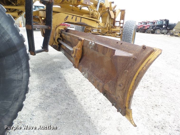 image for item EM9971 1997 Caterpillar 140H VHP motor grader
