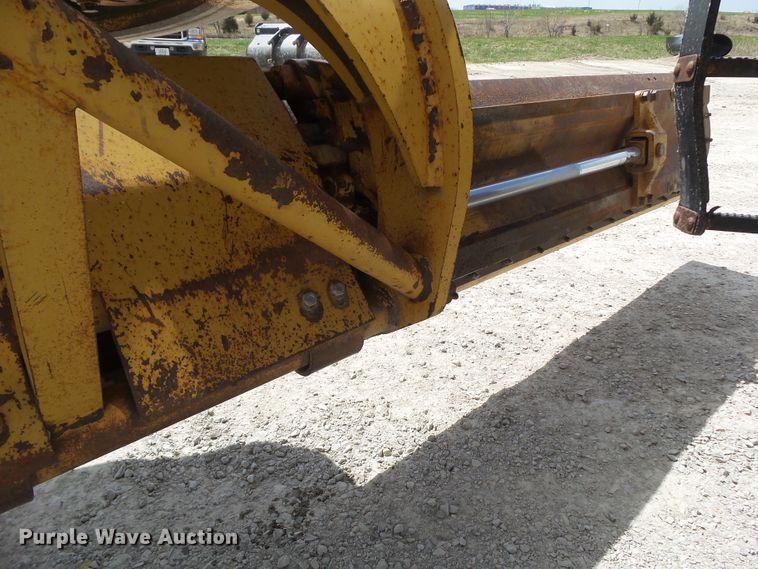 image for item EM9971 1997 Caterpillar 140H VHP motor grader