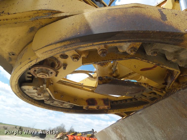 image for item EM9971 1997 Caterpillar 140H VHP motor grader