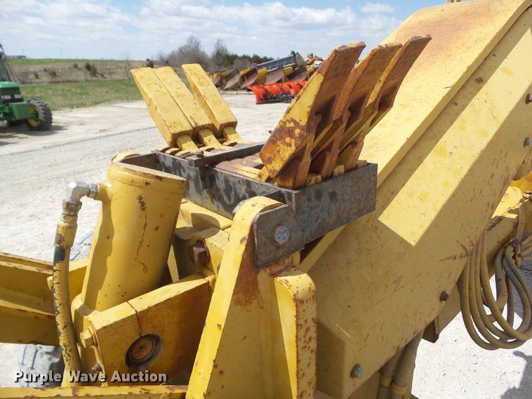 image for item EM9971 1997 Caterpillar 140H VHP motor grader