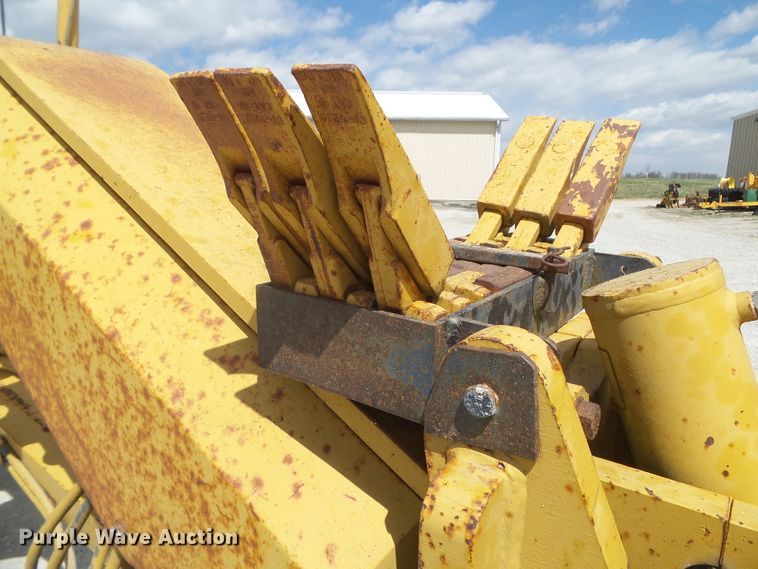 image for item EM9971 1997 Caterpillar 140H VHP motor grader