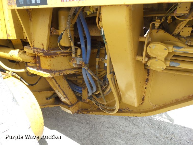 image for item EM9971 1997 Caterpillar 140H VHP motor grader