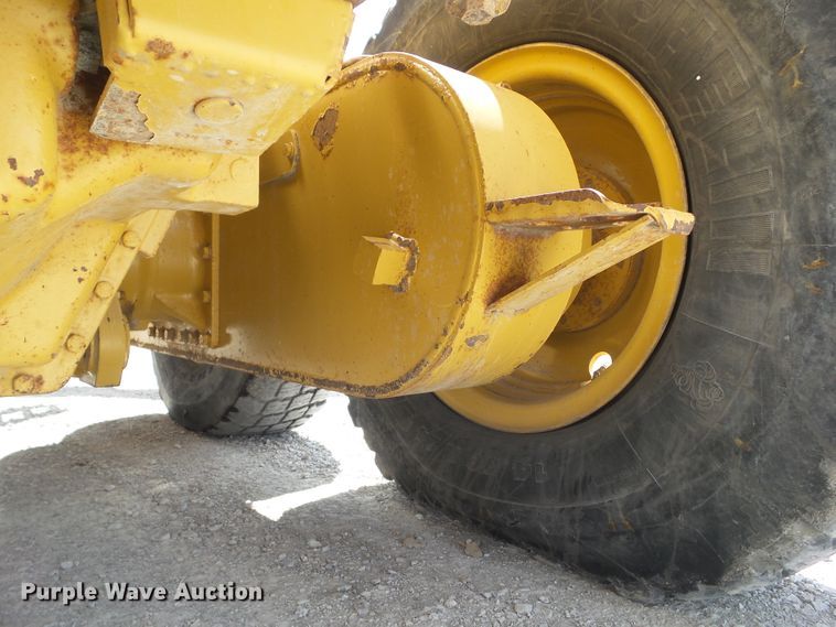 image for item EM9971 1997 Caterpillar 140H VHP motor grader