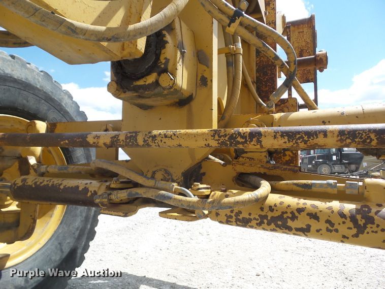 image for item EM9971 1997 Caterpillar 140H VHP motor grader