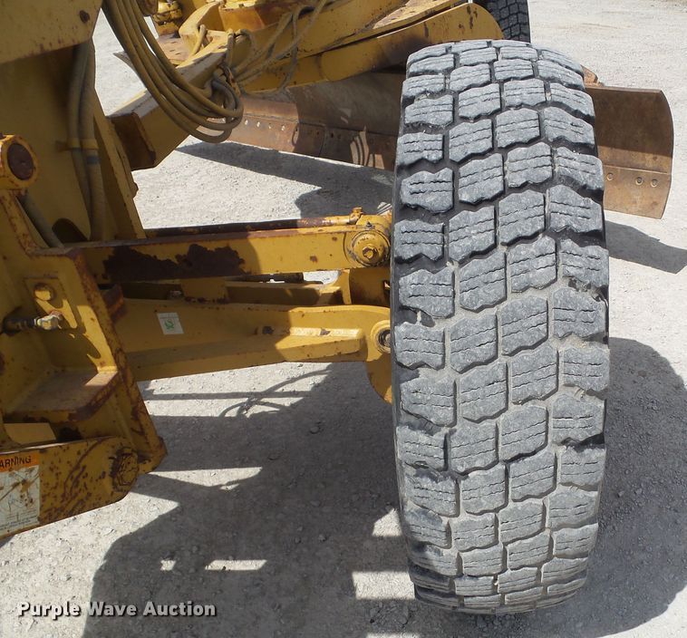 image for item EM9971 1997 Caterpillar 140H VHP motor grader