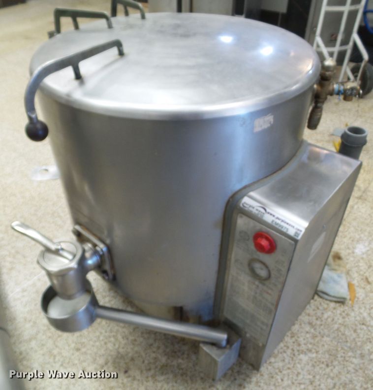 image for item EM9975 Vulcan Hart GL40E jacketed kettle