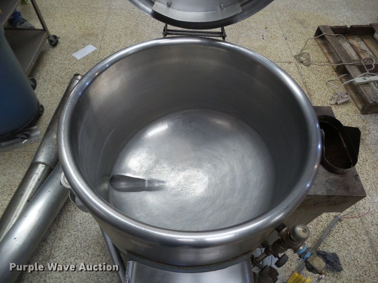 image for item EM9975 Vulcan Hart GL40E jacketed kettle