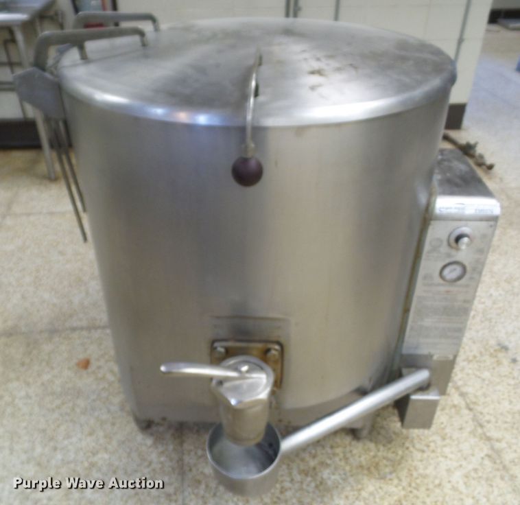 image for item EM9976 Vulcan Hart GL60E jacketed kettle
