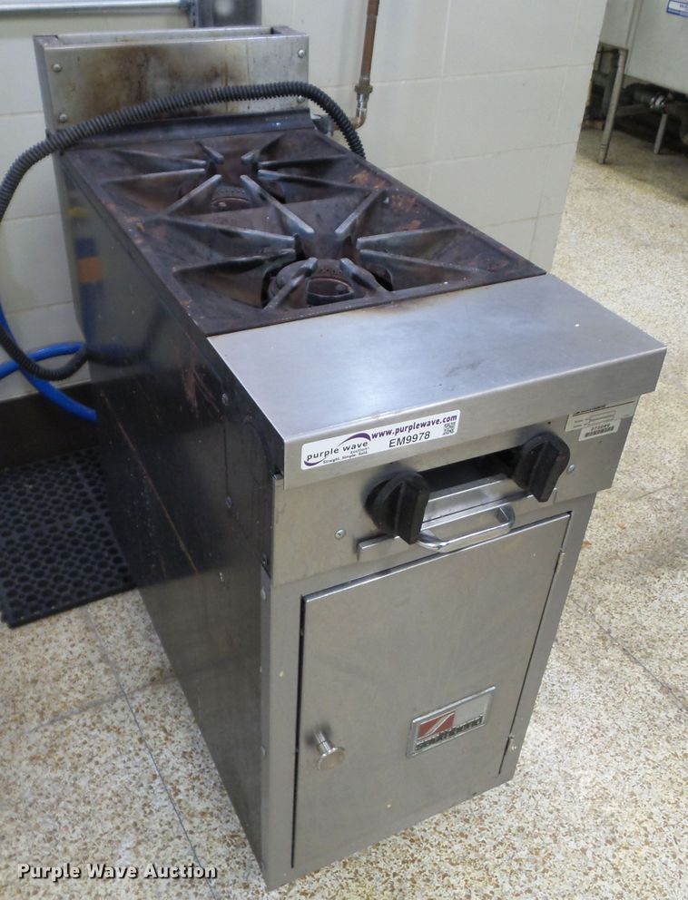 image for item EM9978 Southbend 164-N stove top