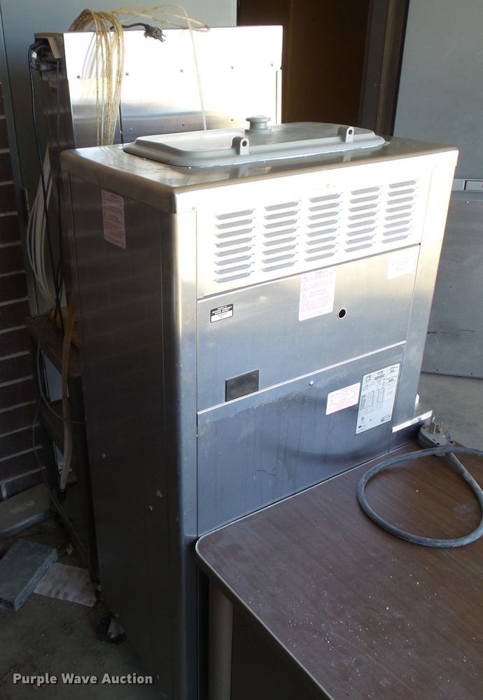 image for item EM9979 Taylor 441-27 soft serve machine