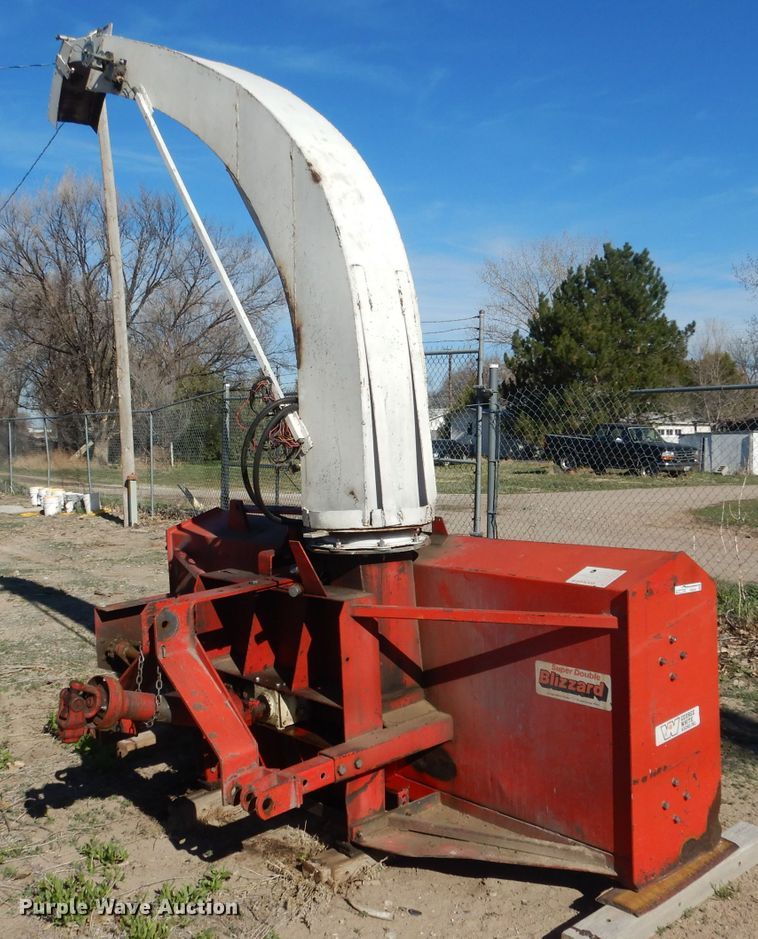 White Super Double Blizzard 90891 snow blower in Mitchell, NE
