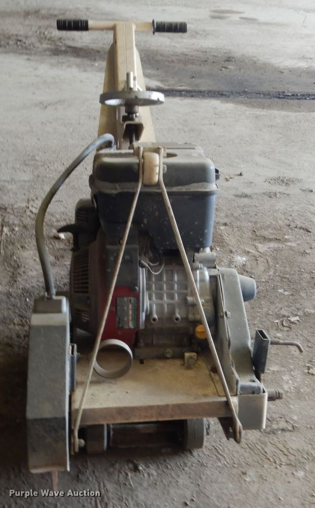 image for item FX9133 Concrete saw