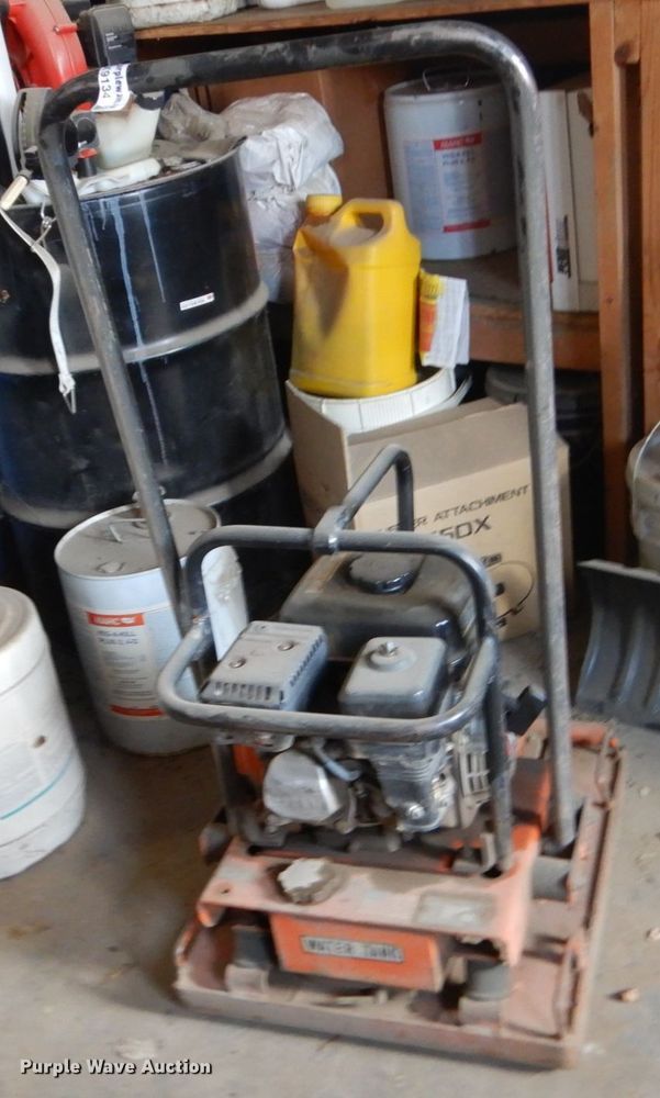 image for item FX9134 Mikasa MVC-90 plate compactor