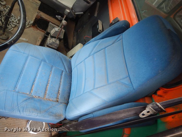 image for item FX9135 1991 Ford L8000 dump truck