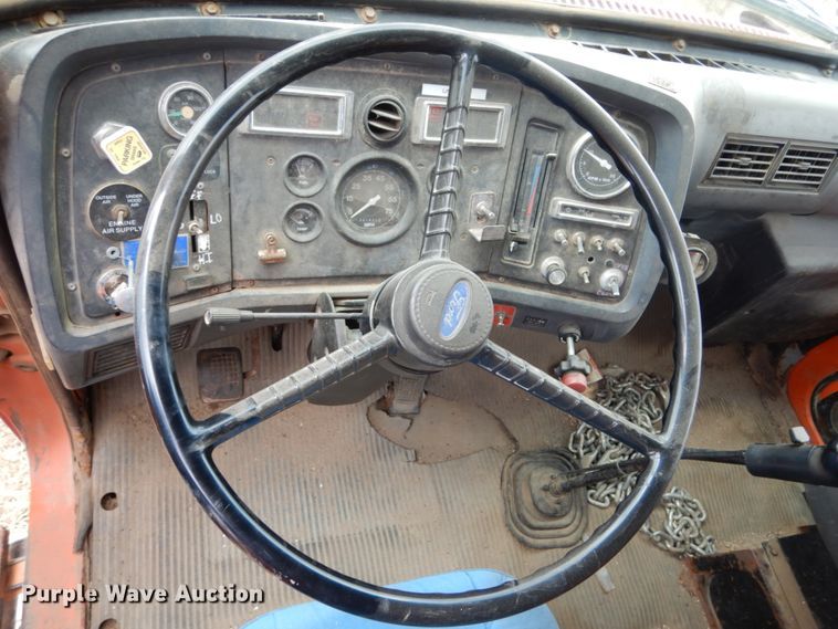 image for item FX9135 1991 Ford L8000 dump truck