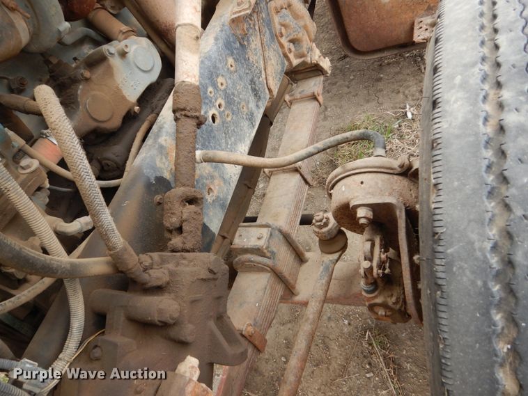 image for item FX9135 1991 Ford L8000 dump truck