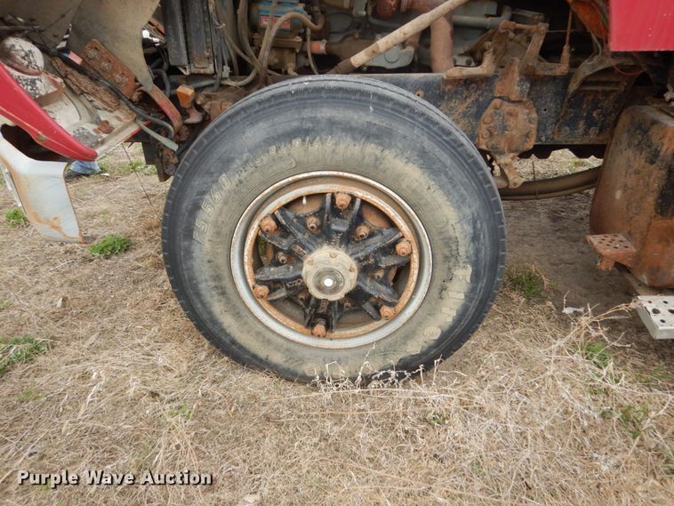 image for item FX9135 1991 Ford L8000 dump truck