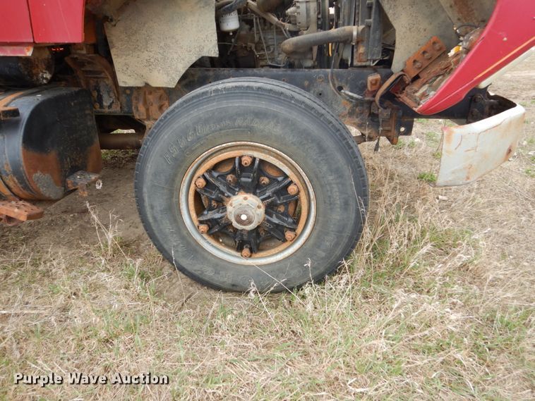 image for item FX9135 1991 Ford L8000 dump truck