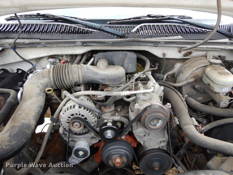 image for item GB9839 2005 Chevrolet Silverado 1500 pickup truck