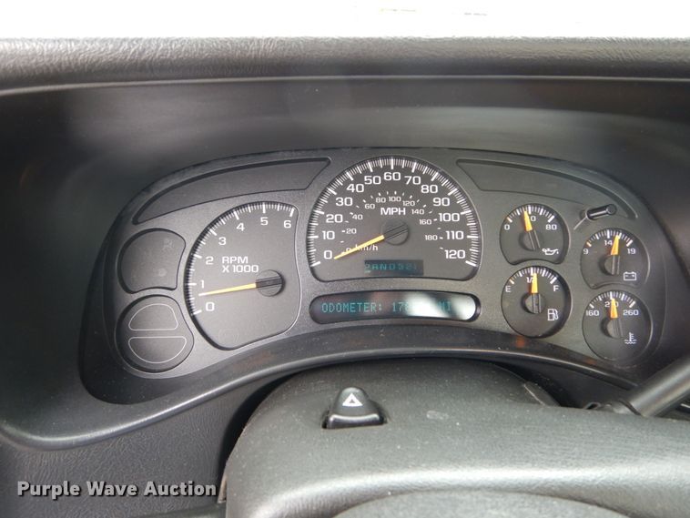 image for item GB9845 2005 Chevrolet Silverado 1500 pickup truck