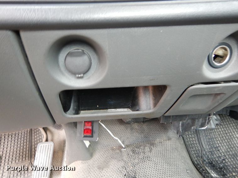 image for item GB9845 2005 Chevrolet Silverado 1500 pickup truck