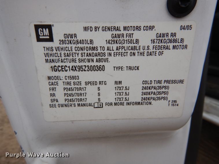 image for item GB9845 2005 Chevrolet Silverado 1500 pickup truck