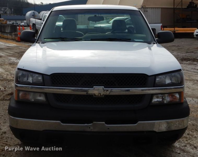 image for item GB9848 2005 Chevrolet Silverado 1500 pickup truck