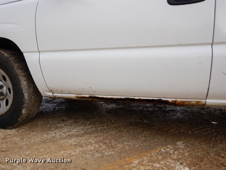 image for item GB9848 2005 Chevrolet Silverado 1500 pickup truck