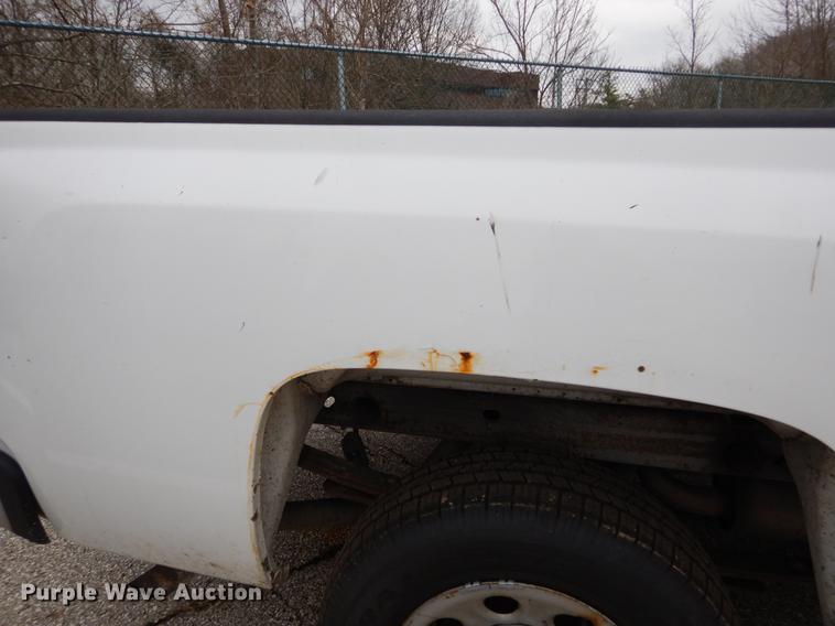 image for item GB9849 2008 Chevrolet Silverado 1500 pickup truck