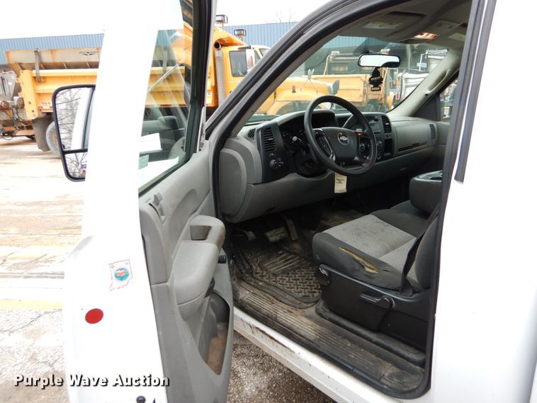 image for item GB9849 2008 Chevrolet Silverado 1500 pickup truck