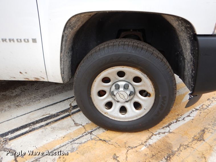 image for item GB9849 2008 Chevrolet Silverado 1500 pickup truck