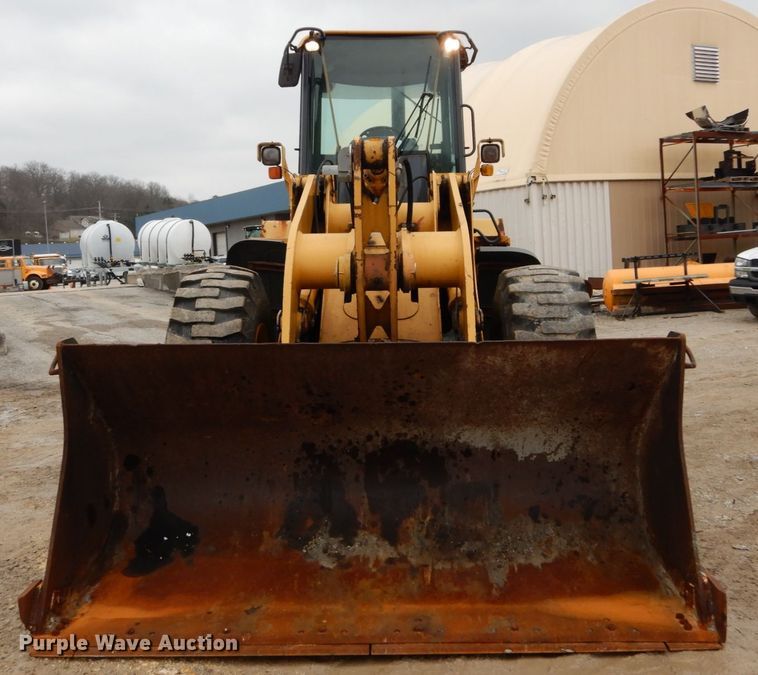 image for item GB9851 2003 John Deere 624H  wheel loader