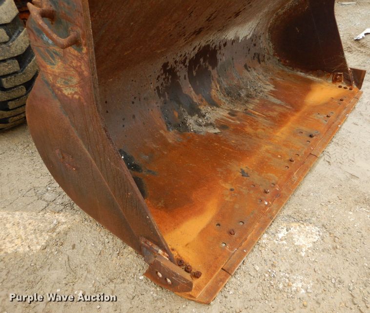 image for item GB9851 2003 John Deere 624H  wheel loader