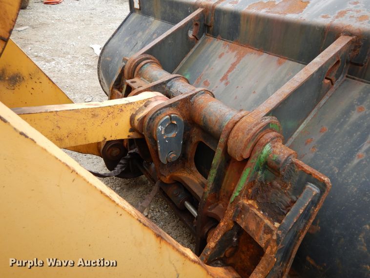 image for item GB9851 2003 John Deere 624H  wheel loader