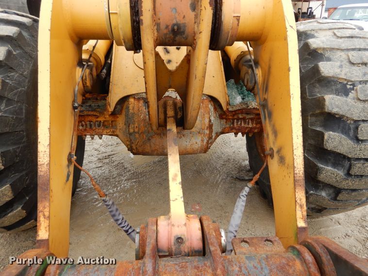 image for item GB9851 2003 John Deere 624H  wheel loader