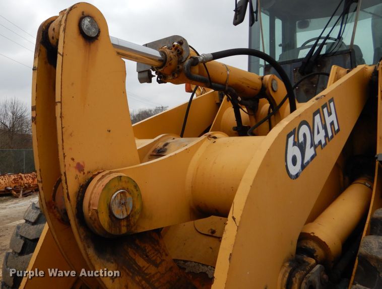 image for item GB9851 2003 John Deere 624H  wheel loader